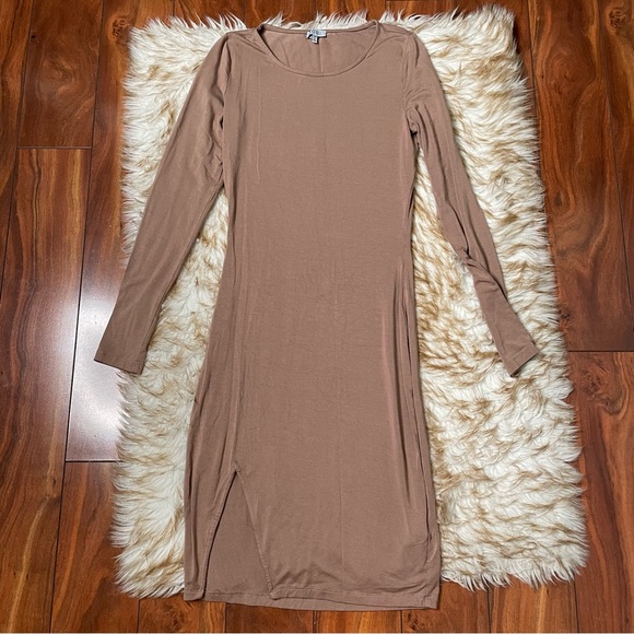 Tobi Vene Taupe Midi Dress - Picture 6 of 8